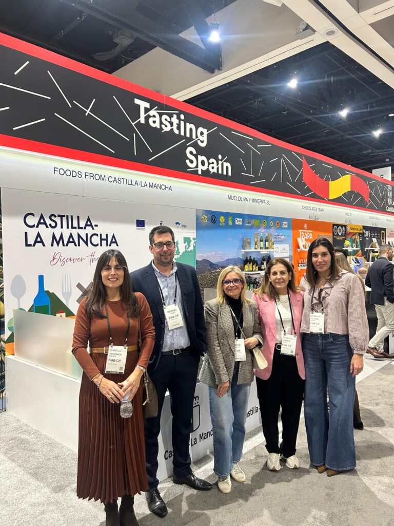 Las empresas agroalimentarias de Castilla-La Mancha visitan la Winter Fancy Faire 2026
